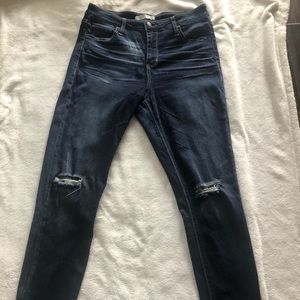 Daytrip ankle skinny jeans size 31R from Buckle